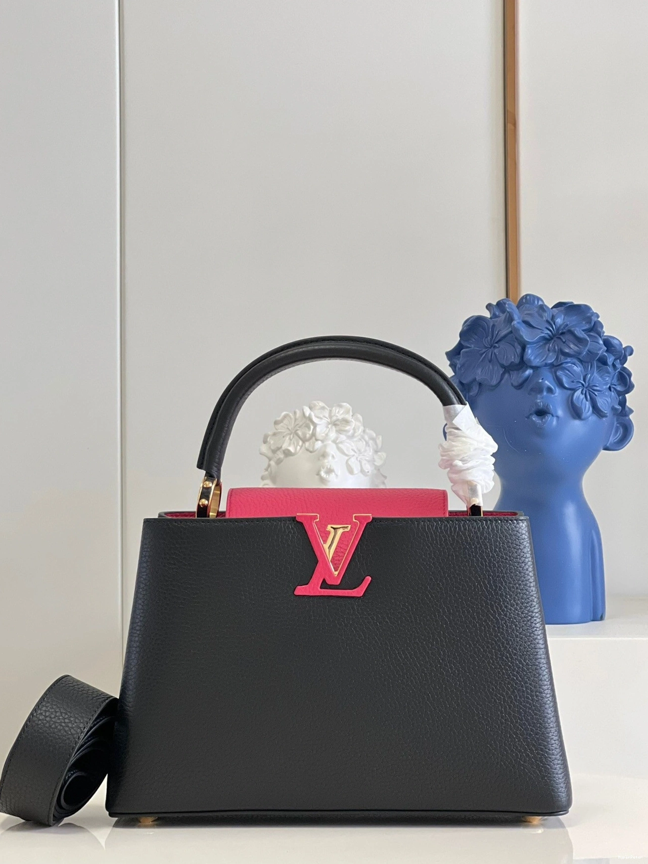 Vuitton MM Louis CAPUCINES 0812